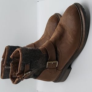 White Mountain sz 9.5 zip moto booties